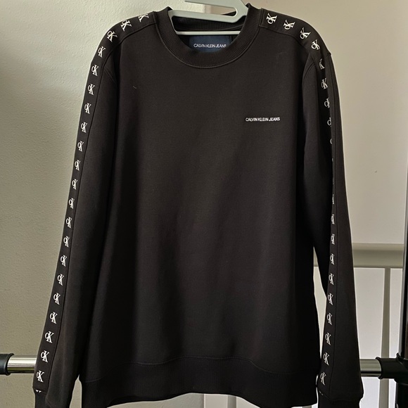 Calvin Klein Other - Calvin Klein Crewneck EUC